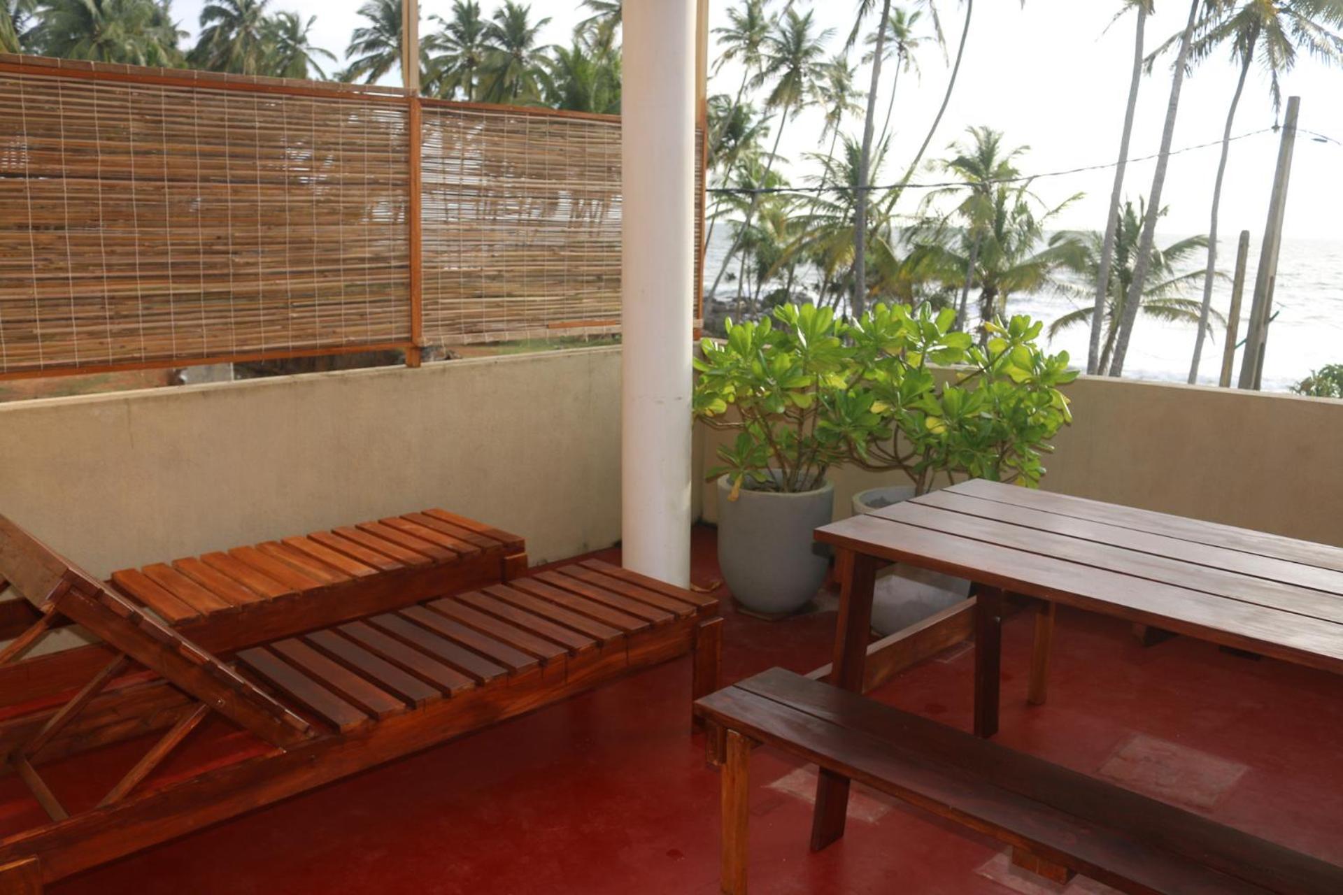 Dinuli Home Stay Ahungalla Exterior foto